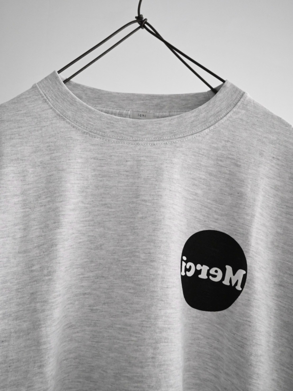 ichi Mer圓形文字落肩寬身棉上衣