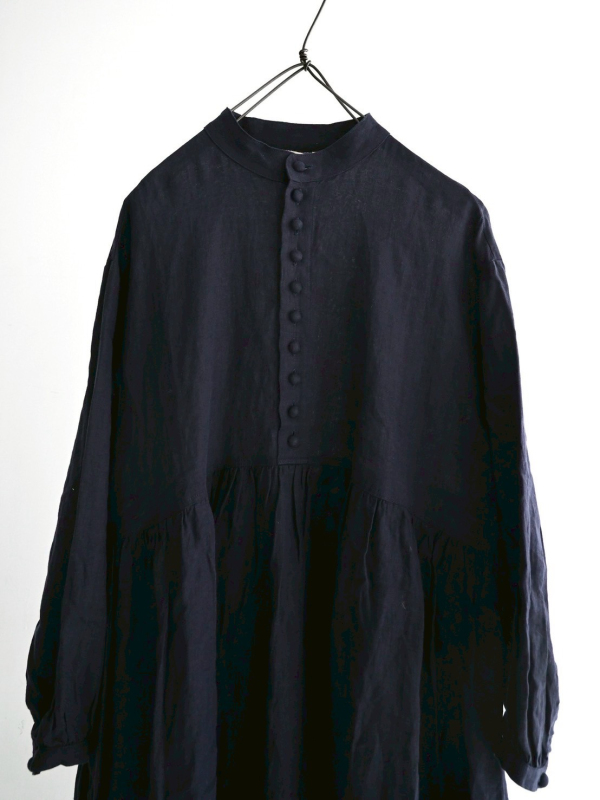 ICHI Antiquités  麻料小立領半開襟洋裝