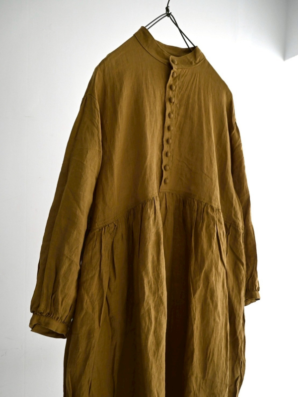 ICHI Antiquités  麻料小立領半開襟洋裝