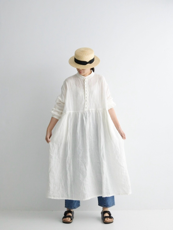 ICHI Antiquités  麻料小立領半開襟洋裝