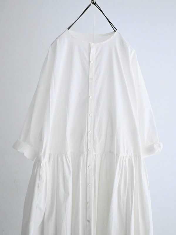 排釦開襟抓皺洋裝