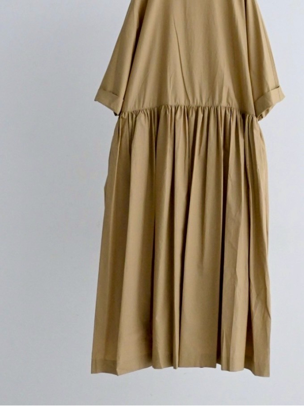 圓領棉質抓皺洋裝