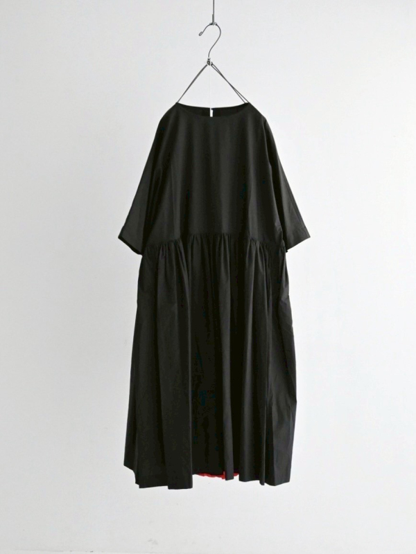 圓領棉質抓皺洋裝