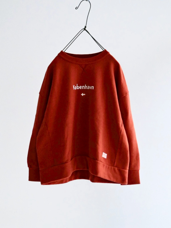 快晴堂 Kobenhavn 落肩運動上衣